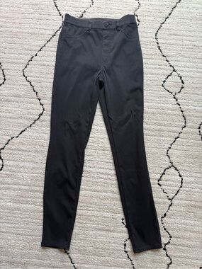 Uniqlo Black Skinny Pants